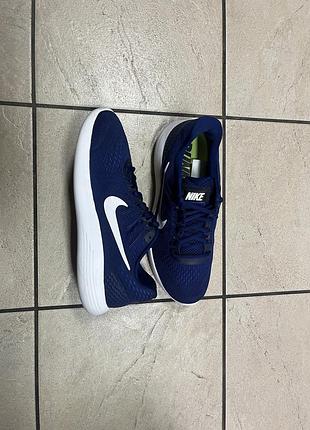 Кросівки nike 42 р 3