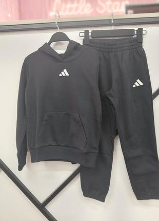 Спортивный костюм 2