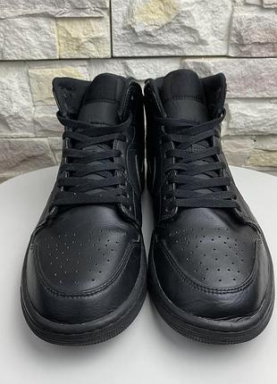 Оригінальні кросівки air jordan 1 mid 3