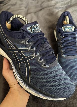 Чоловічі кросівки asics gel-nimbus 22. p. 42,5. хороший стан!!!
