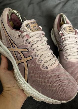 Чоловічі кросівки asics gel-nimbus 22.  розмір 40. хороший стан!!!