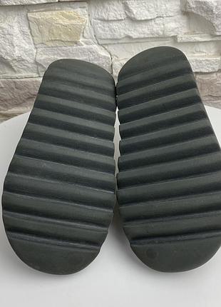 Дитячі шльопанці adidas yeezy slide 5