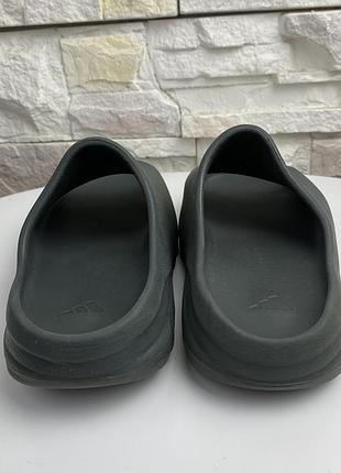 Дитячі шльопанці adidas yeezy slide 4