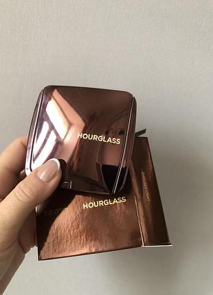 Пудра hourglass diffused light