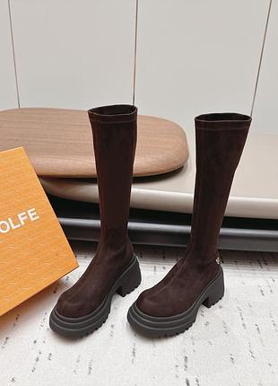 Чообти панчохи naked wolfe 8