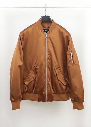 Чоловічий утеплений бомбер h&m