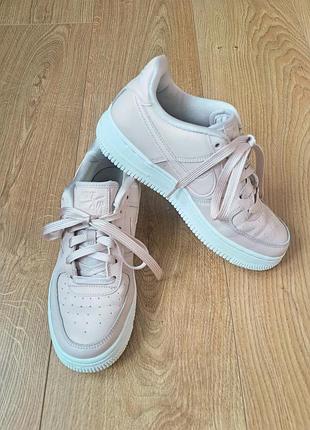 Оригинальные кроссовки nike