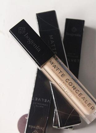 Консилер для обличчя velvet matt concyler bogenia