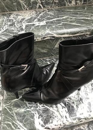 Ботинки натуральная кожа zara