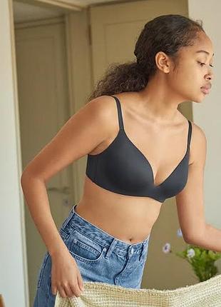 Бюстгалтер без косточек uniqlo япония wireless bra (3d hold) р. 85 -90 d-dd