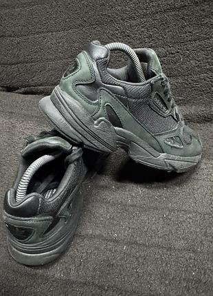 Кросівки adidas