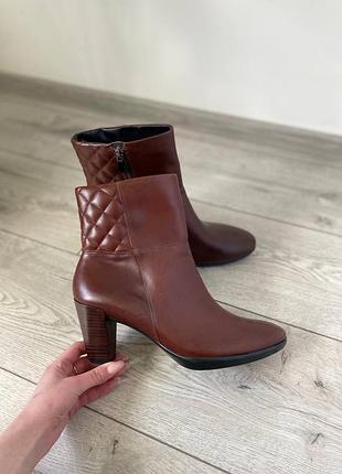 Напівчобітки шкіряні оригінал ecco shape 55 264953 рр.39,40