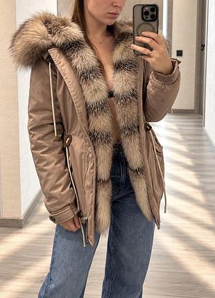 Зимова парка saga furs з натуральним хутром, дуже тепла, розмір 44, стан відмінний