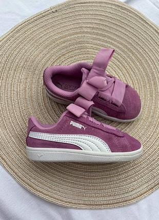 Дитячі замшеві рожеві кросівки puma