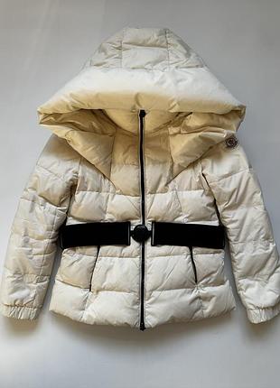 Продам жіночий пуховик moncler оригінал
