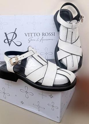 Vitto rossi фірмові шкіряні босоніжки