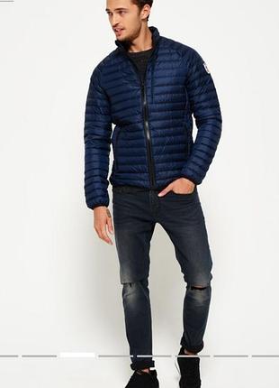 Мужской пуховик superdry. размер м. 2