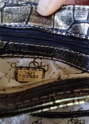 Сумочка від бренду guess 3