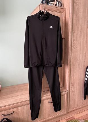 Спортивний костюм adidas