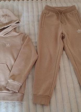 Костюм adidas 7-8 р утеплений