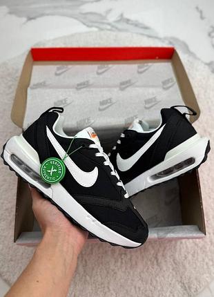 Air max dawn black white 4