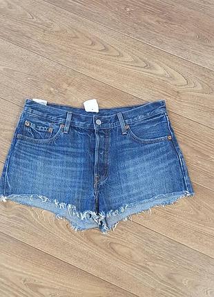 Оригинальные джинсовые шорты levi's 501 (размер m) в отличном состоянии
