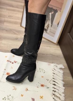 Сапоги высокие натуральная кожа на каблуке деми the brand