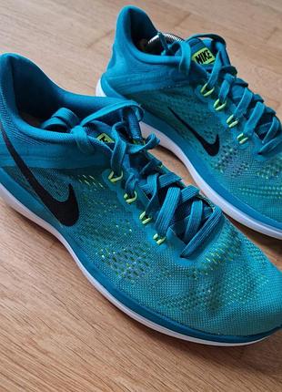 Легенькі кросівки nike flex run/ розмір 42 оригінал