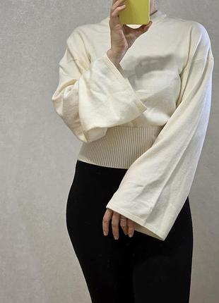 Укорочений білий светр gina tricot з широкими рукавами, р. m (новий)