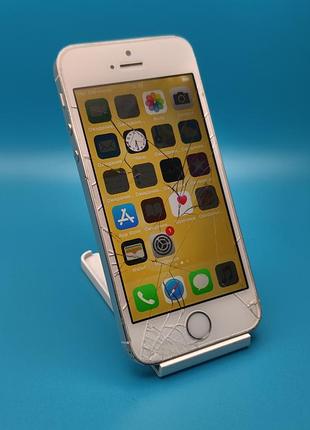 Продам iphone 5c 16 gb (white)