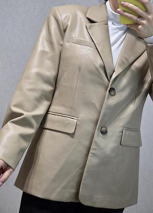 Новий шкіряний піджак vero moda, розмір м (silver mink)