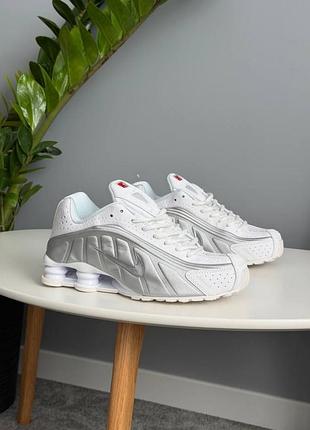 Чоловічі кросівки nike shox r4 white silver / smb+ 🔗