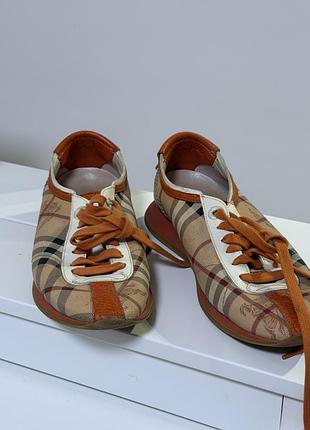 Burberry кросівки