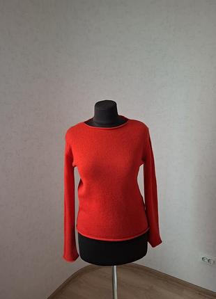 Червоний светрик massimo dutti