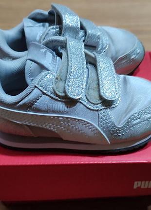 Кросівки для дівчаток puma сріблясті, розмір 21