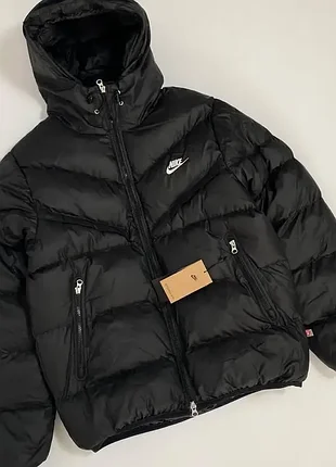 Чоловічий пуховик nike storm-fit