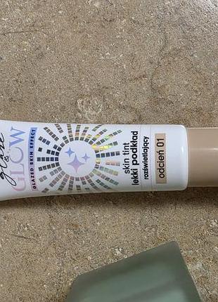 Bielenda
glaze &amp; glow skin tint 0.1