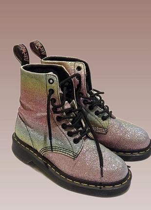 Соботи dr. martens райдужні блискучі