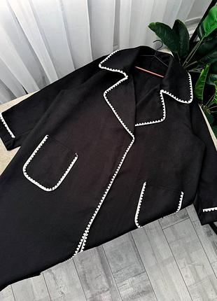 Легке пальто чорного кольору shein