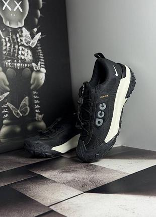 Nike acg moutain fly gore tex black beige 2