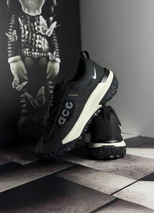 Nike acg moutain fly gore tex black beige 8