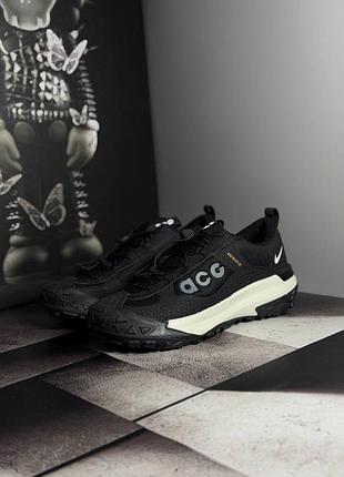 Nike acg moutain fly gore tex black beige