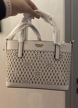 Нова біла сумка guess запакована