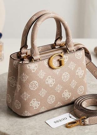 Сумка жіноча guess бежева з монограмою