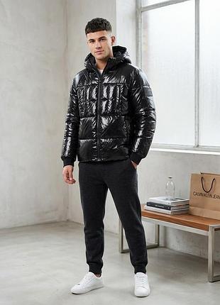 Пуховая курточка от бренда calvin klein