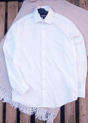 Чоловіча біла бавовняна сорочка . розмір м. slim fit