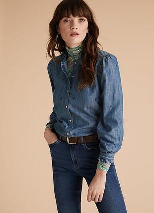 Джинсова сорочка блуза per una tencel denim embroidered ruffle blouse