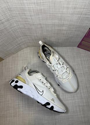 Оригінальні кросівки nike react