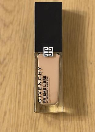 Тональний крем givenchy prisme libre