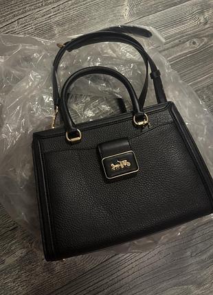 Дуже гарна сумочка coach